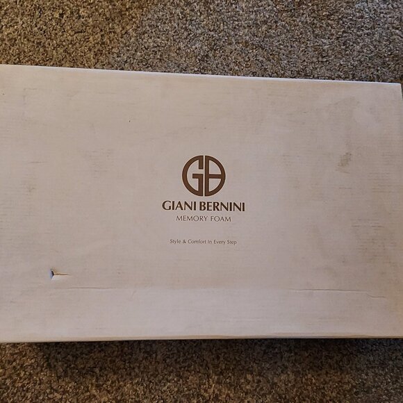 Giani Bernini "Catrinaa" Leather Black Boots. NIB. Size 6 Wide Calf. - Picture 9 of 12